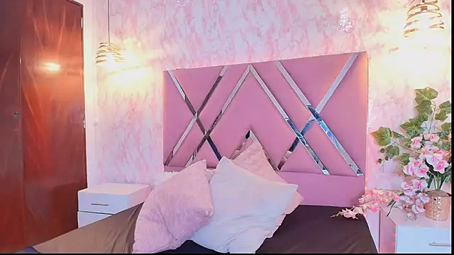 Dolce pearl online show from 03-21-26, 08:19