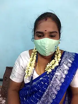Snapshot of Tamil_riyalini12 chatting on 05-05-26, 06:16 Tamil riyalini12 online show from 05-05-26, 06:16