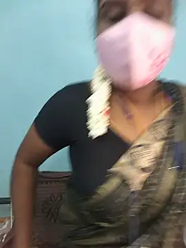 Snapshot of Tamil_riyalini12 chatting on 06-05-26, 04:50 Tamil riyalini12 online show from 06-05-26, 04:50