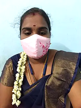 Snapshot of Tamil_riyalini12 chatting on 04-18-26, 07:07 Tamil riyalini12 online show from 04-18-26, 07:07