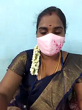 Snapshot of Tamil_riyalini12 chatting on 04-18-26, 06:10 Tamil riyalini12 online show from 04-18-26, 06:10