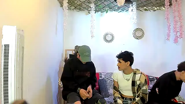 Bastian boyshot77 online show from 02-15-26, 01:54