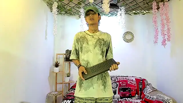 Bastian boyshot77 online show from 02-19-26, 07:11