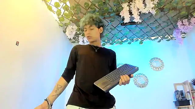 Bastian boyshot77 online show from 10-25-25, 02:50