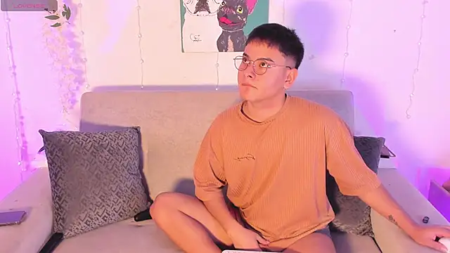 Young Ben online show from 06-01-26, 01:33