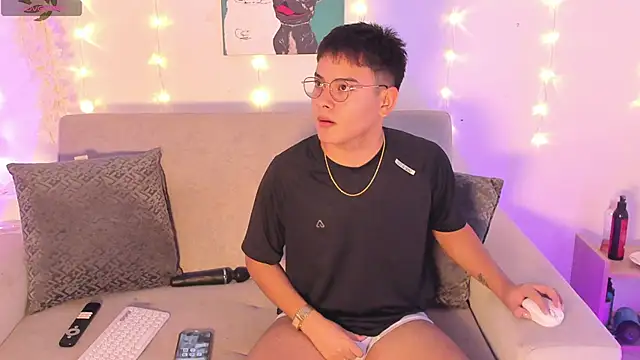 Young Ben online show from 04-26-26, 01:14