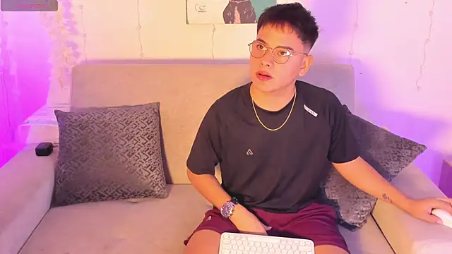 Young Ben online show from 04-18-26, 12:13