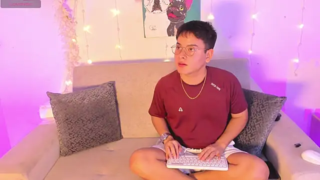 Young Ben online show from 05-08-26, 01:20