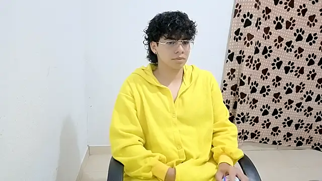 Kei Dream online show from 10-30-25, 03:53