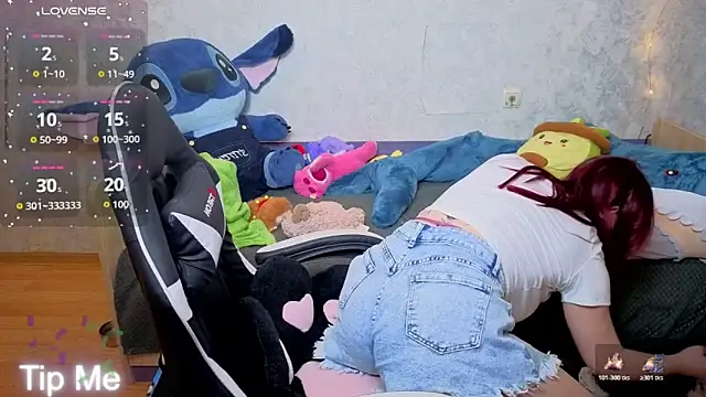 Snapshot of Mini_Lady1 chatting on 01-18-26, 10:51 Mini Lady1 online show from 01-18-26, 10:51