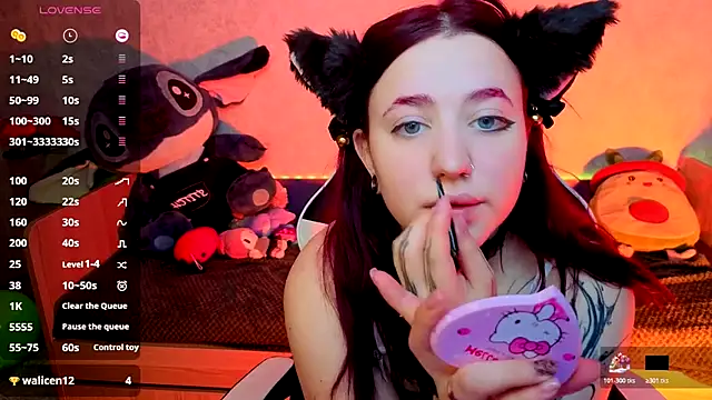 Mini Lady1 online show from 11-30-25, 10:49