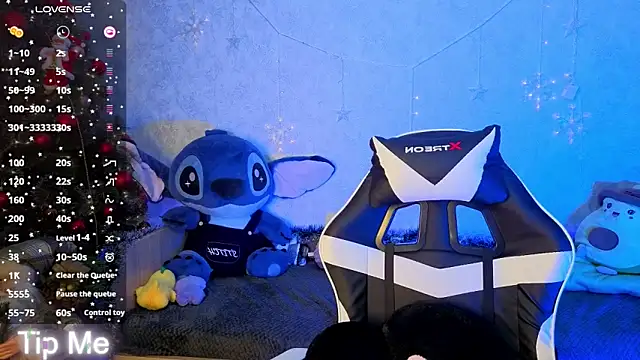 Mini Lady1 online show from 12-20-25, 07:22