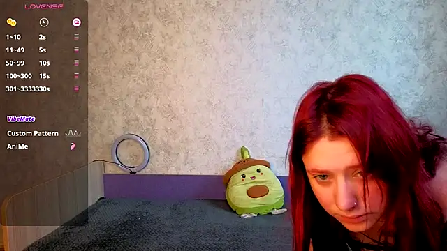 Snapshot of Mini_Lady1 chatting on 10-21-25, 07:30 Mini Lady1 online show from 10-21-25, 07:30