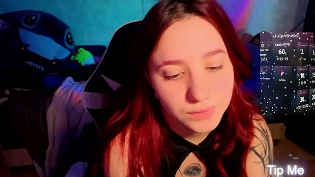 Snapshot of Mini_Lady1 chatting on 02-17-26, 11:29 Mini Lady1 online show from 02-17-26, 11:29