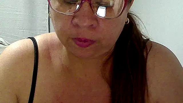 Snapshot of luciana69hot chatting on 04-20-26, 03:13 luciana69hot online show from 04-20-26, 03:13