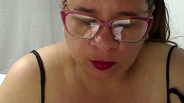 Snapshot of luciana69hot chatting on 09-09-25, 10:52 luciana69hot online show from 09-09-25, 10:52