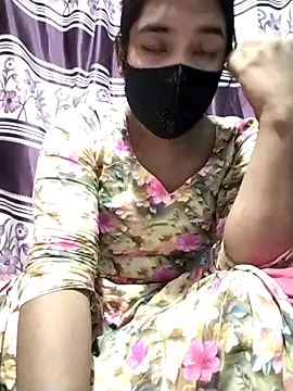 Snapshot of Rubaiya1 chatting on 10-13-25, 06:31 Rubaiya1 online show from 10-13-25, 06:31