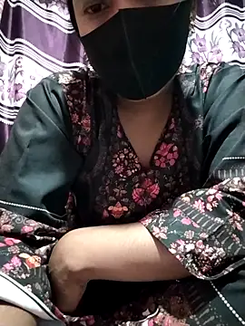 Snapshot of Rubaiya1 chatting on 10-24-25, 07:13 Rubaiya1 online show from 10-24-25, 07:13