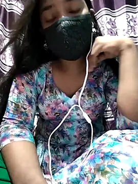 Snapshot of Rubaiya1 chatting on 09-28-25, 06:37 Rubaiya1 online show from 09-28-25, 06:37