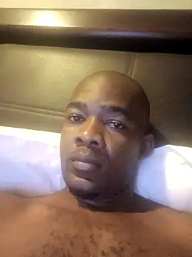 Snapshot of delacream1 chatting on 09-28-25, 02:18 delacream1 online show from 09-28-25, 02:18