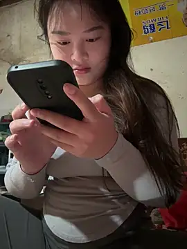 chenyu0308 online show from 12-02-25, 04:25