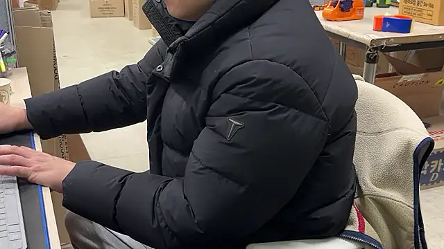 Snapshot of suwonsub chatting on 02-21-26, 11:40 suwonsub online show from 02-21-26, 11:40