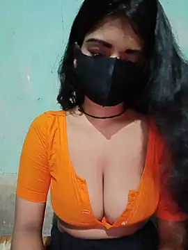 Snapshot of Nodi- chatting on 05-21-26, 02:20 Nodi- online show from 05-21-26, 02:20