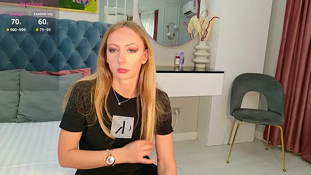 SiennaPierce online show from 05-26-26, 11:19