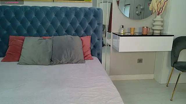 SiennaPierce online show from 03-13-26, 05:23