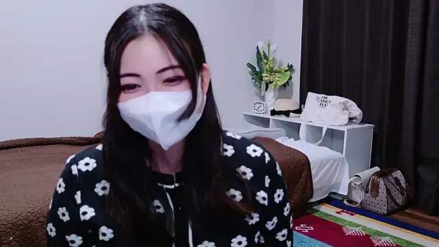 Snapshot of SUI-Strong chatting on 09-22-25, 01:39 SUI-Strong online show from 09-22-25, 01:39