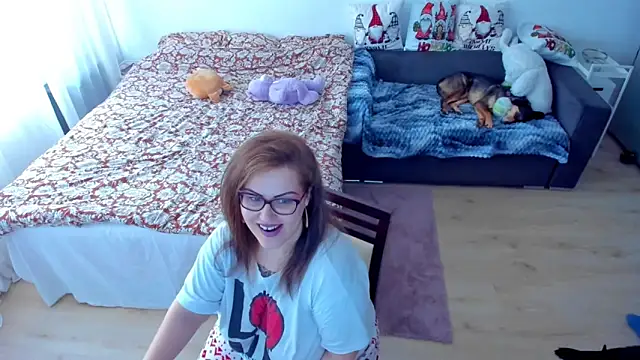 Squirt Kimm online show from 12-18-25, 11:47