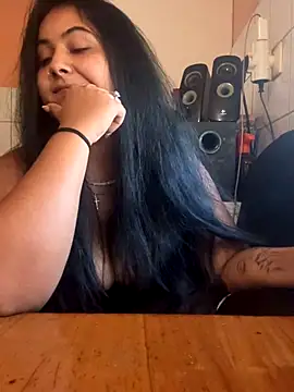 Snapshot of Melissa10 chatting on 10-14-25, 10:16 Melissa10 online show from 10-14-25, 10:16