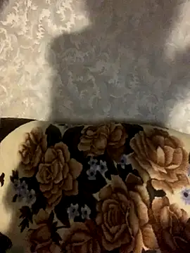 hotsteacher online show from 12-03-25, 01:39