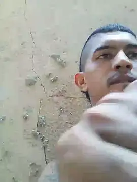 Snapshot of tu_flaco_rico chatting on 10-20-25, 03:23 tu flaco rico online show from 10-20-25, 03:23