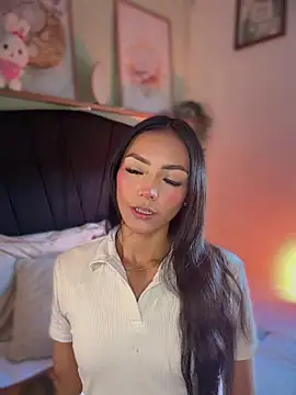 im-isabella online show from 07-14-26, 09:32