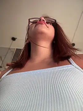 sara calderon online show from 02-26-26, 01:33