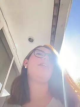 sara calderon online show from 11-23-25, 01:32