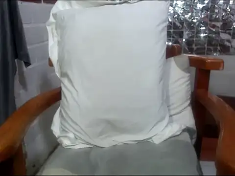 rose-crystal online show from 10-24-25, 12:20