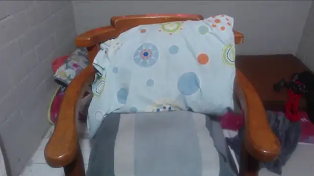 rose-crystal online show from 04-14-26, 12:59