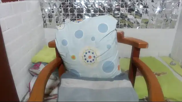 rose-crystal online show from 01-06-26, 10:58