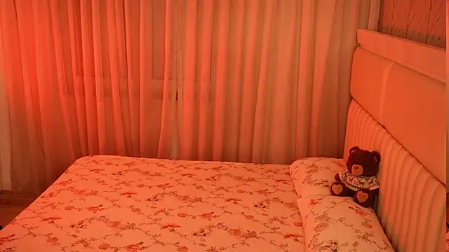 LiaGotti online show from 04-09-26, 06:47