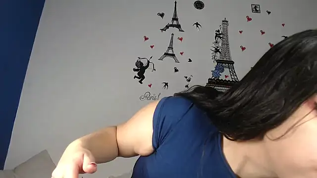 Snapshot of IVONNE_SEX chatting on 10-12-25, 07:48 IVONNE SEX online show from 10-12-25, 07:48