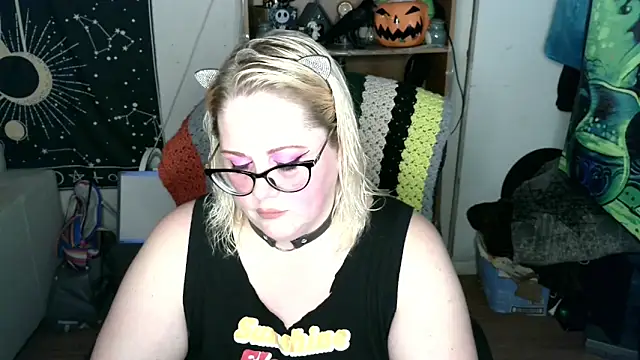 Kinky Witch online show from 05-27-26, 04:58