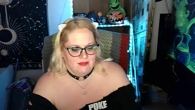 Kinky Witch online show from 04-21-26, 01:42