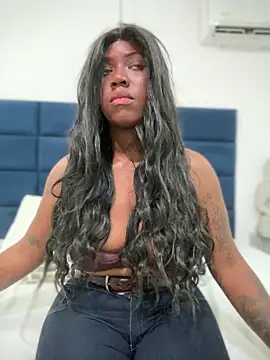 Alexia 24 online show from 12-19-25, 06:54