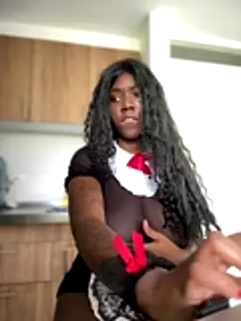 Alexia 24 online show from 10-30-25, 07:22