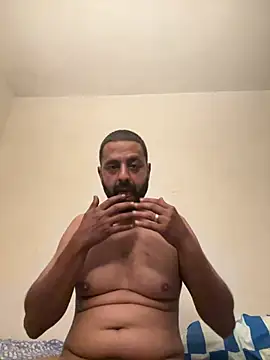 Snapshot of anaahmed30 chatting on 07-11-26, 11:16 anaahmed30 online show from 07-11-26, 11:16
