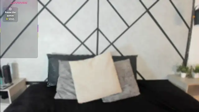 revenmiller  online show from 11-21-25, 07:57