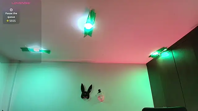 Axel-xoxo online show from 12-23-25, 03:50