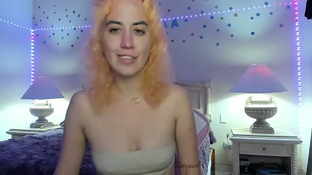 Snapshot of aalokitaa chatting on 09-17-25, 06:37 aalokitaa online show from 09-17-25, 06:37